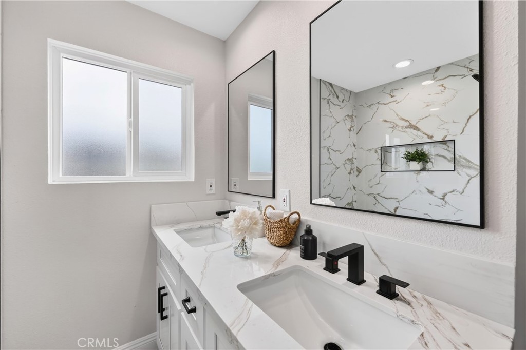 19209 Caney Avenue Carson, CA 90746 - Photo 36 of 58