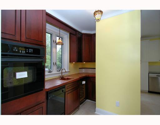 4163 Bakerstown Road Gibsonia, PA 15044 - Photo 7 of 8 Kitchen.