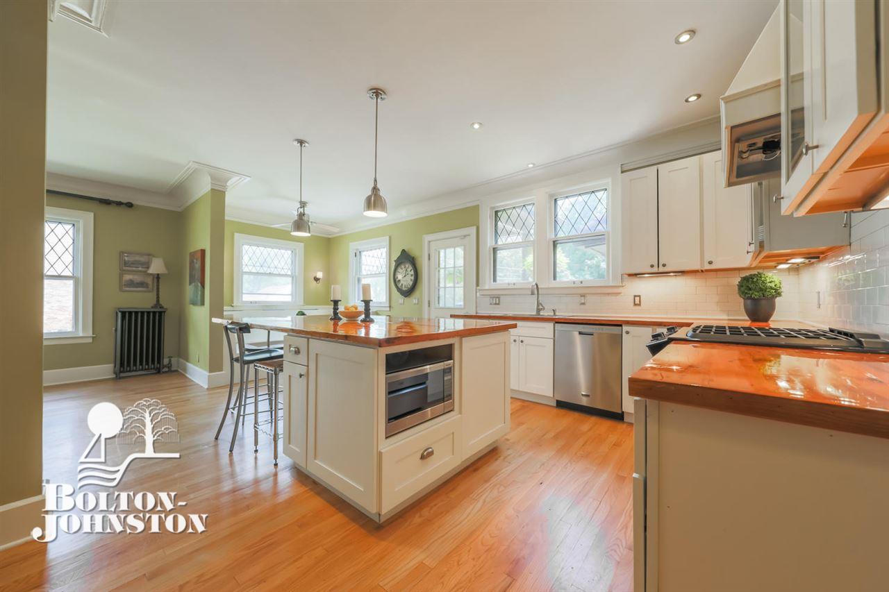 898 Westchester Road Grosse Pointe, MI 48230 - Photo 20 of 57 Kitchen