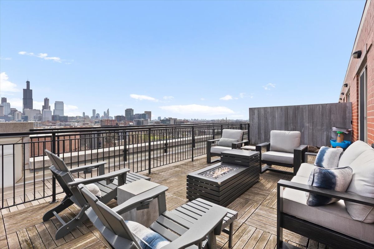 6 South Laflin Street, Unit 907 Chicago, IL 60607 - Photo 13 of 28