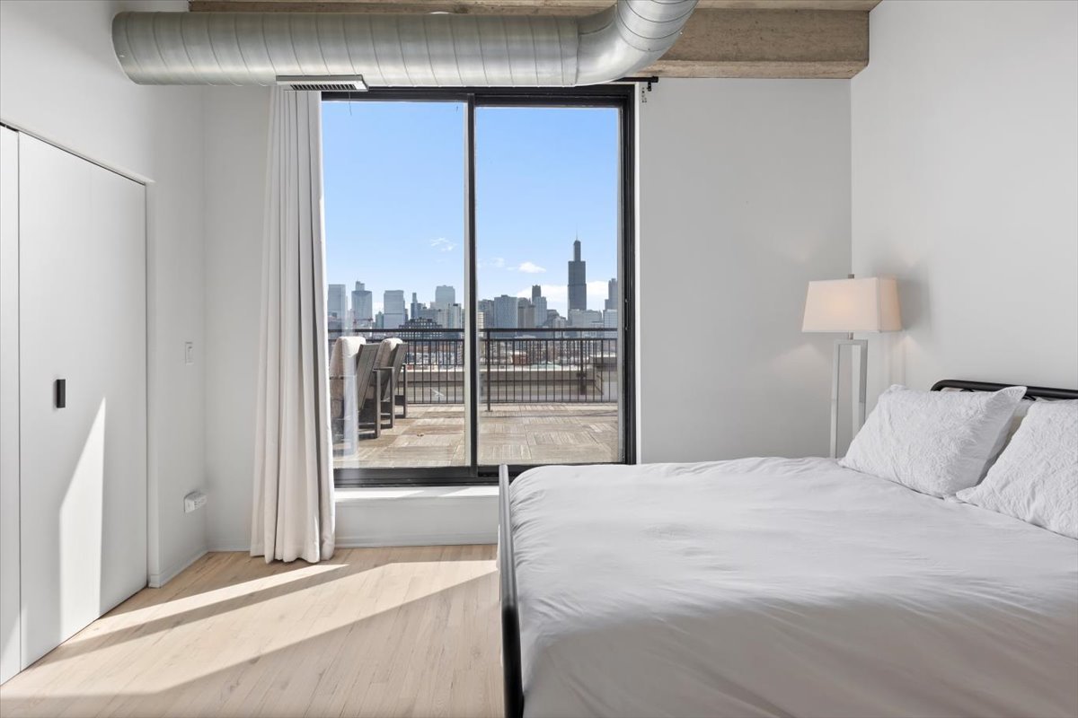 6 South Laflin Street, Unit 907 Chicago, IL 60607 - Photo 19 of 28