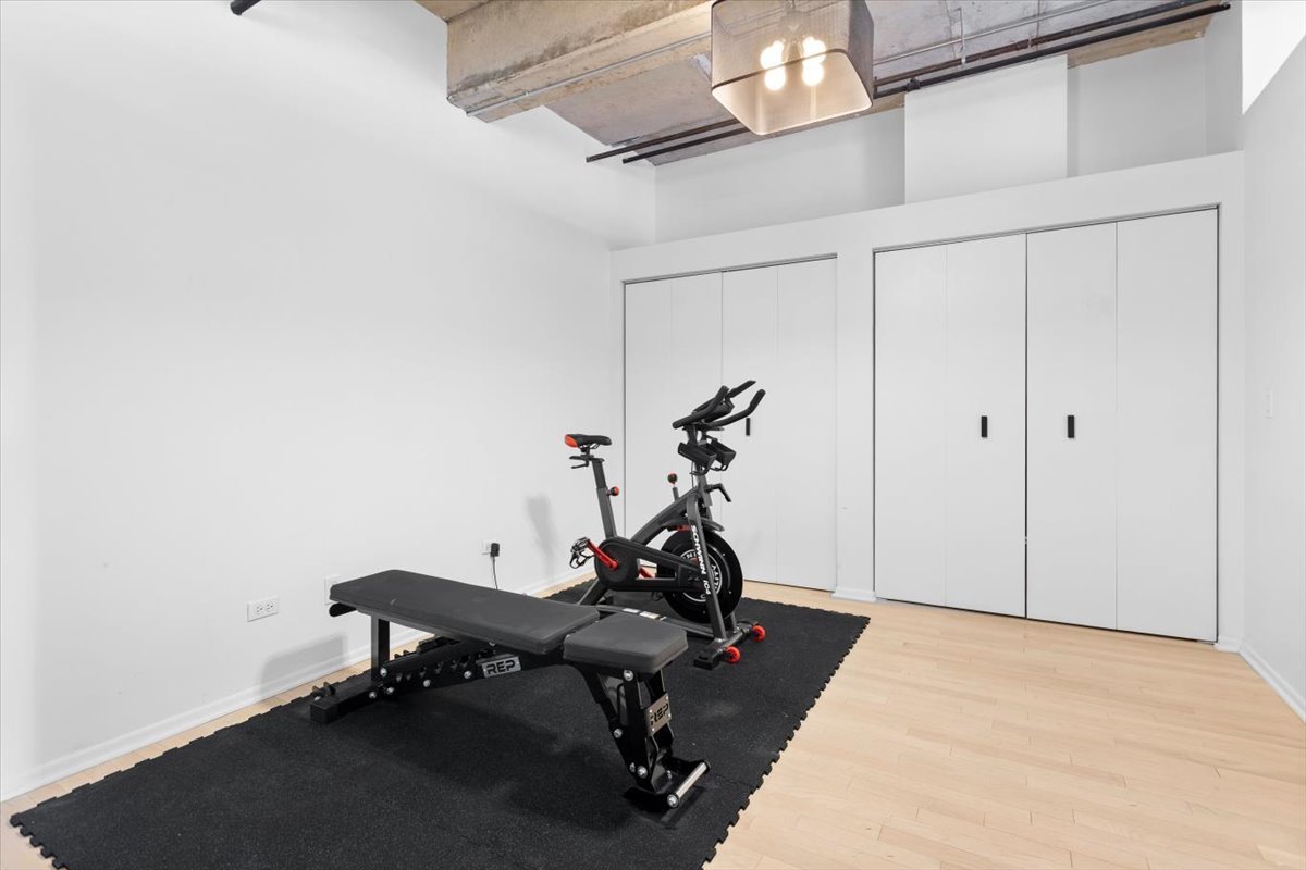 6 South Laflin Street, Unit 907 Chicago, IL 60607 - Photo 21 of 28