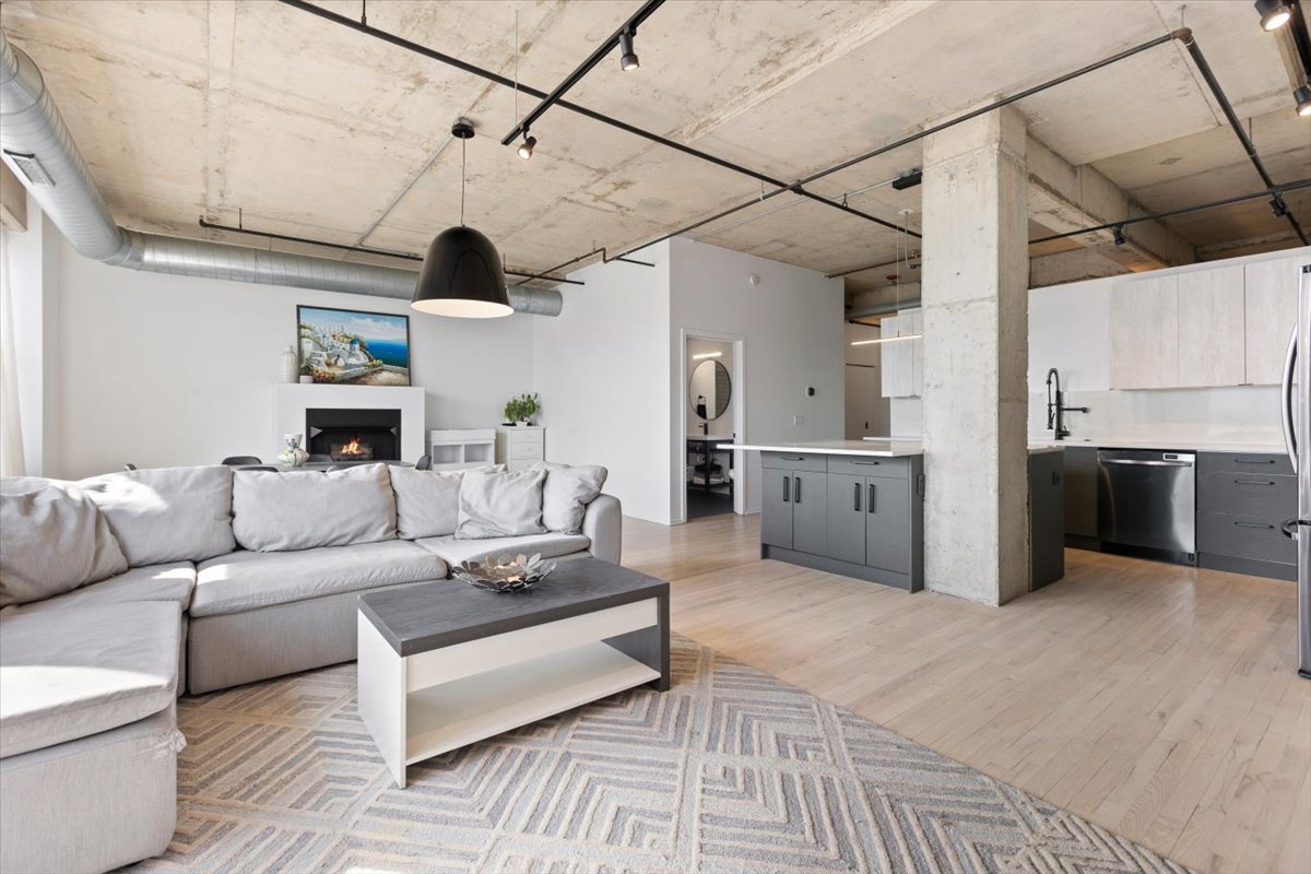 6 South Laflin Street, Unit 907 Chicago, IL 60607 - Photo 4 of 28