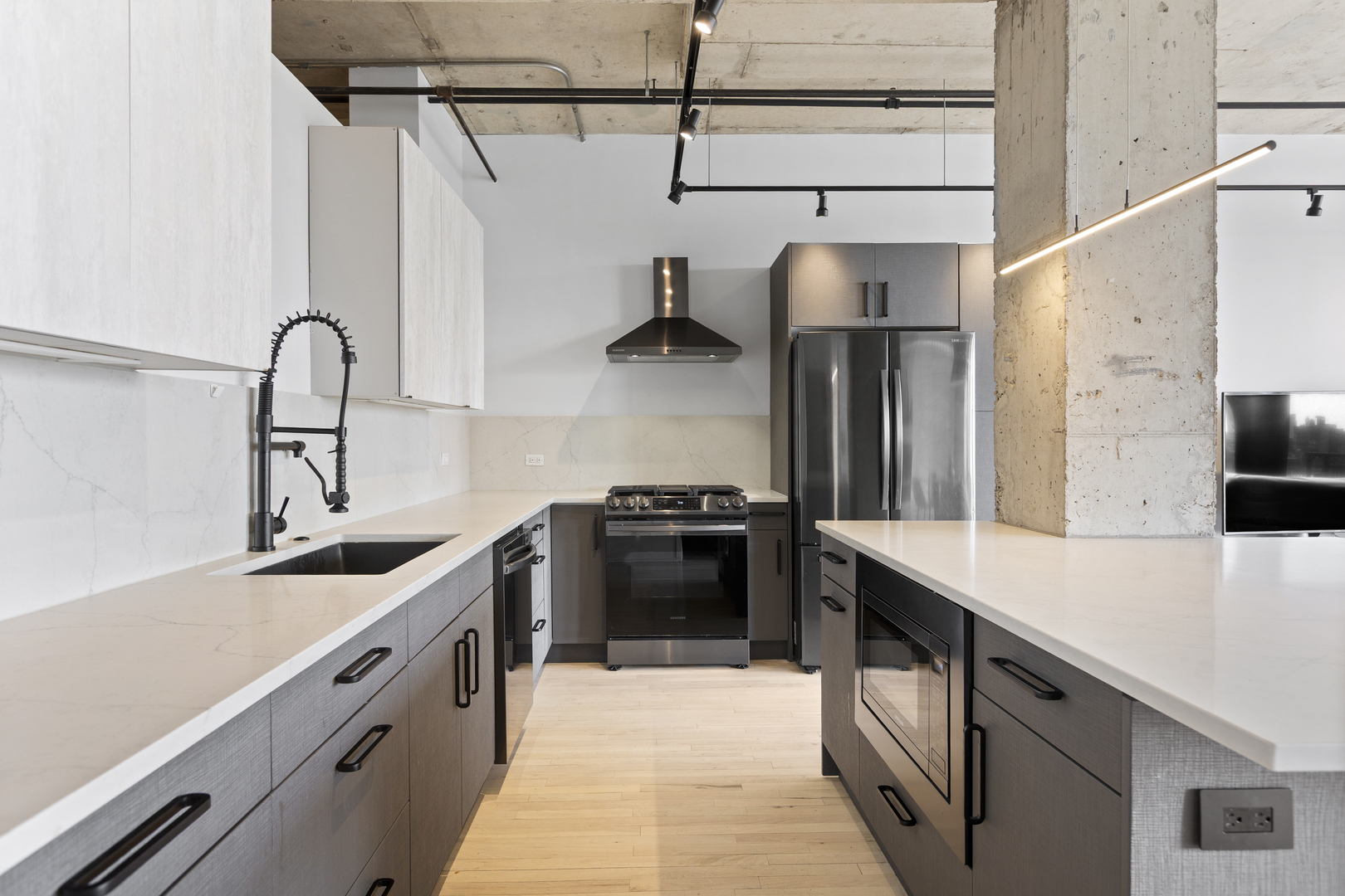 6 South Laflin Street, Unit 907 Chicago, IL 60607 - Photo 6 of 28