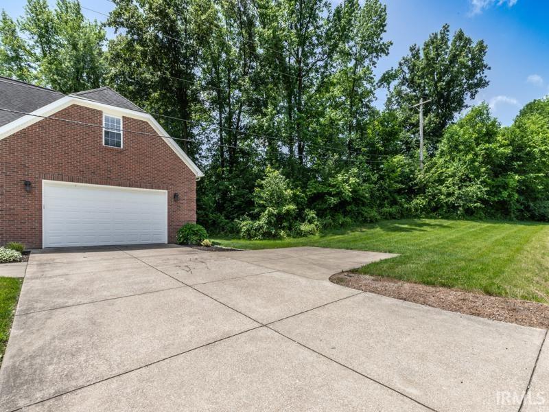 6077 Sharon Road Newburgh, IN 47630 - Photo 3 of 36 Gallery Image 3