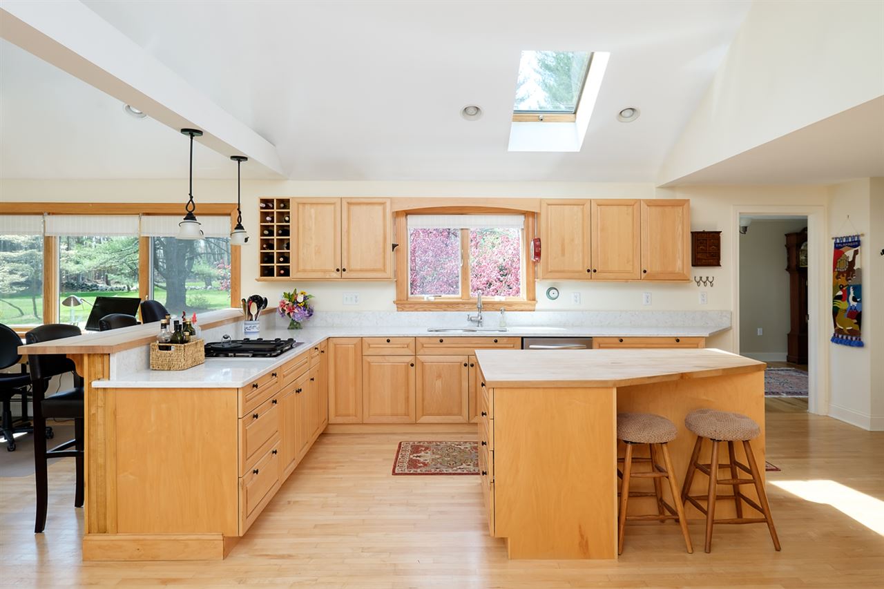 3 Woodland Road North Hampton, NH 03862 - Photo 4 of 40