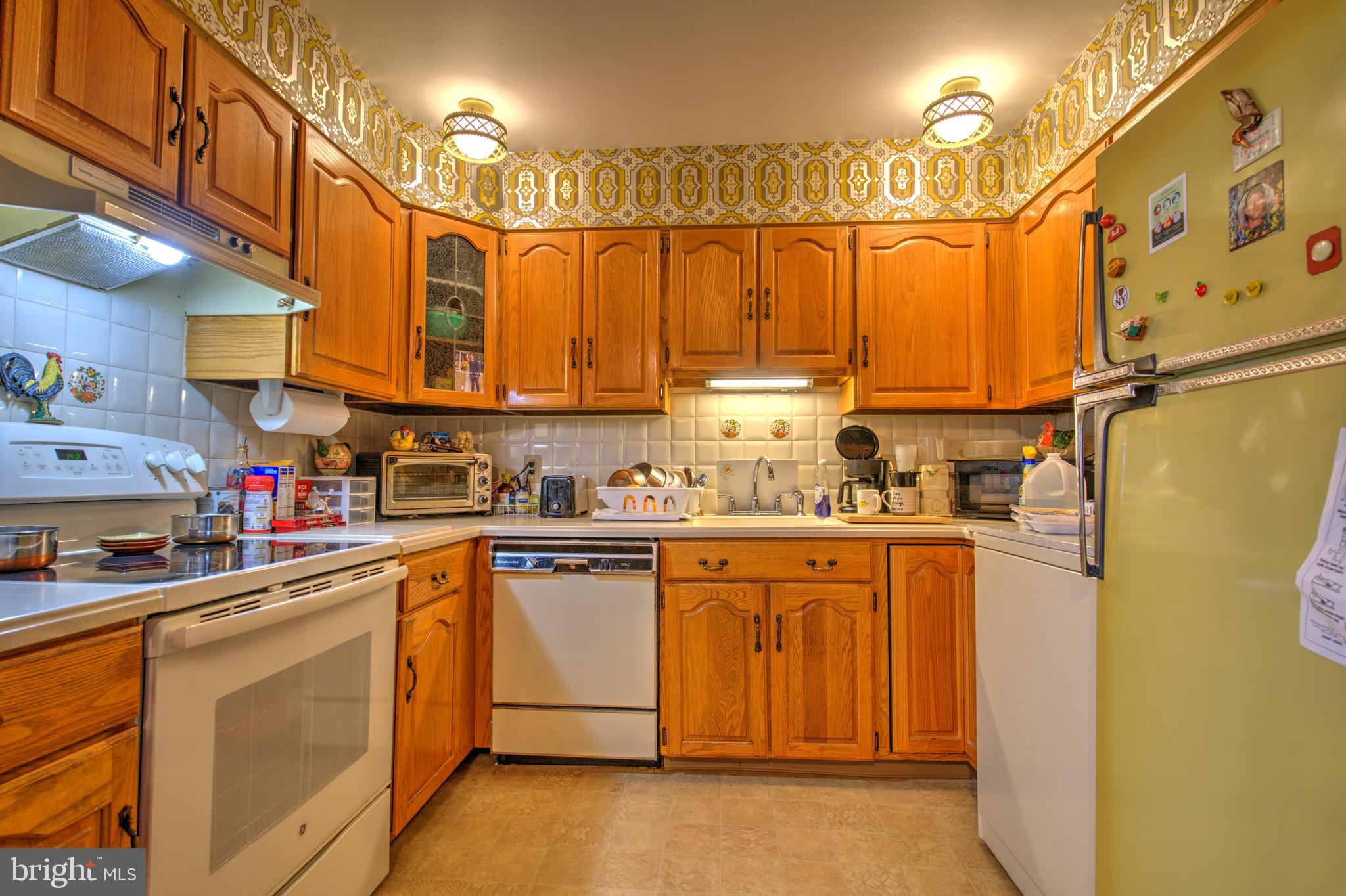 2 Cameo Road Levittown, PA 19057 - Photo 6 of 23 Kitchen