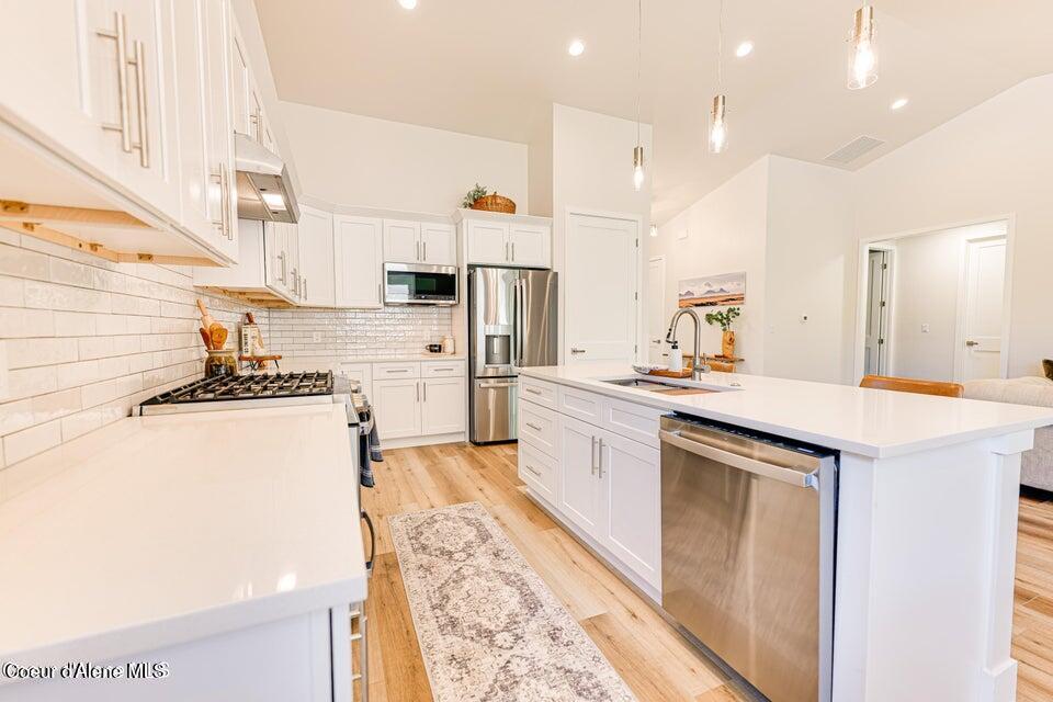 899 Main Street Kellogg, ID 83837 - Photo 15 of 21 Kitchen