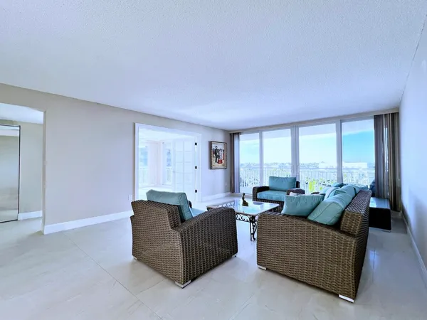 $4,850 | 3546 South Ocean Boulevard, Unit 519, South Palm Beach, FL 33480