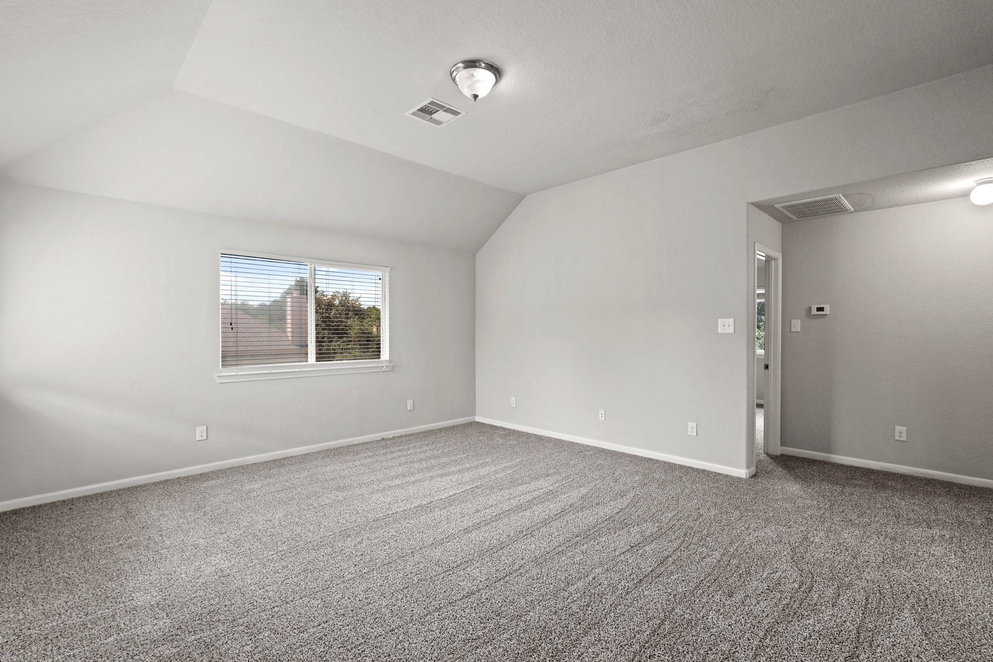 4909 Summer Ridge Drive Conroe, TX 77303 - Photo 11 of 22