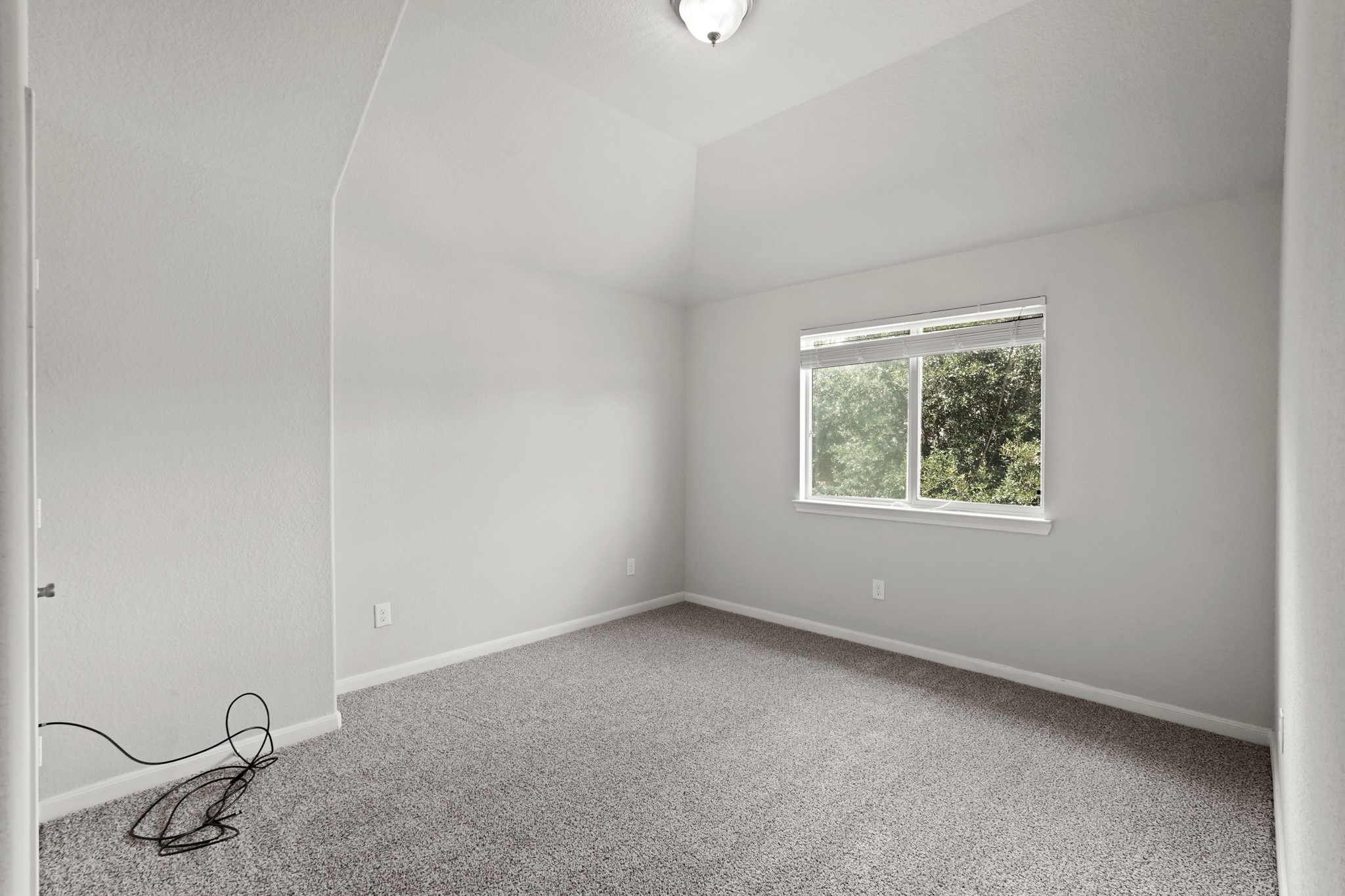 4909 Summer Ridge Drive Conroe, TX 77303 - Photo 14 of 22