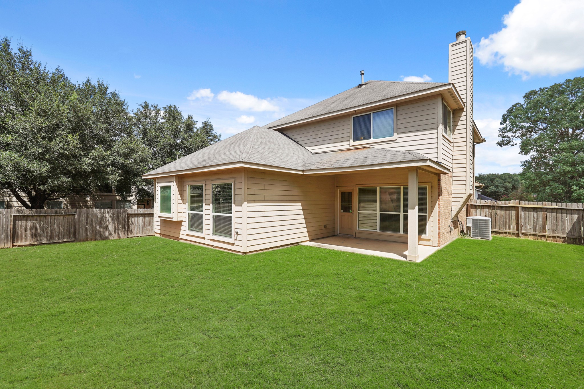 4909 Summer Ridge Drive Conroe, TX 77303 - Photo 4 of 22