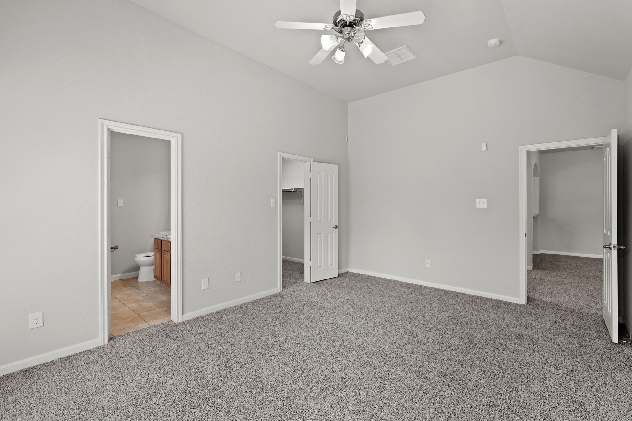 4909 Summer Ridge Drive Conroe, TX 77303 - Photo 7 of 22