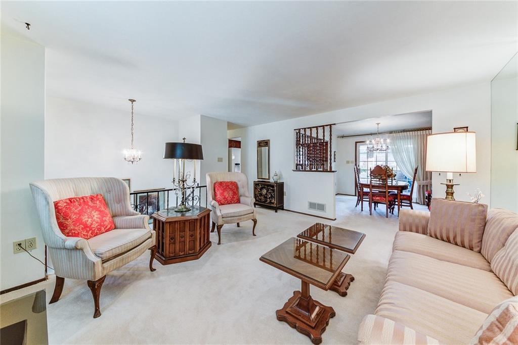 348 Lincoln Hall Road Elizabeth, PA 15037 - Photo 6 of 25 Gallery Image 6