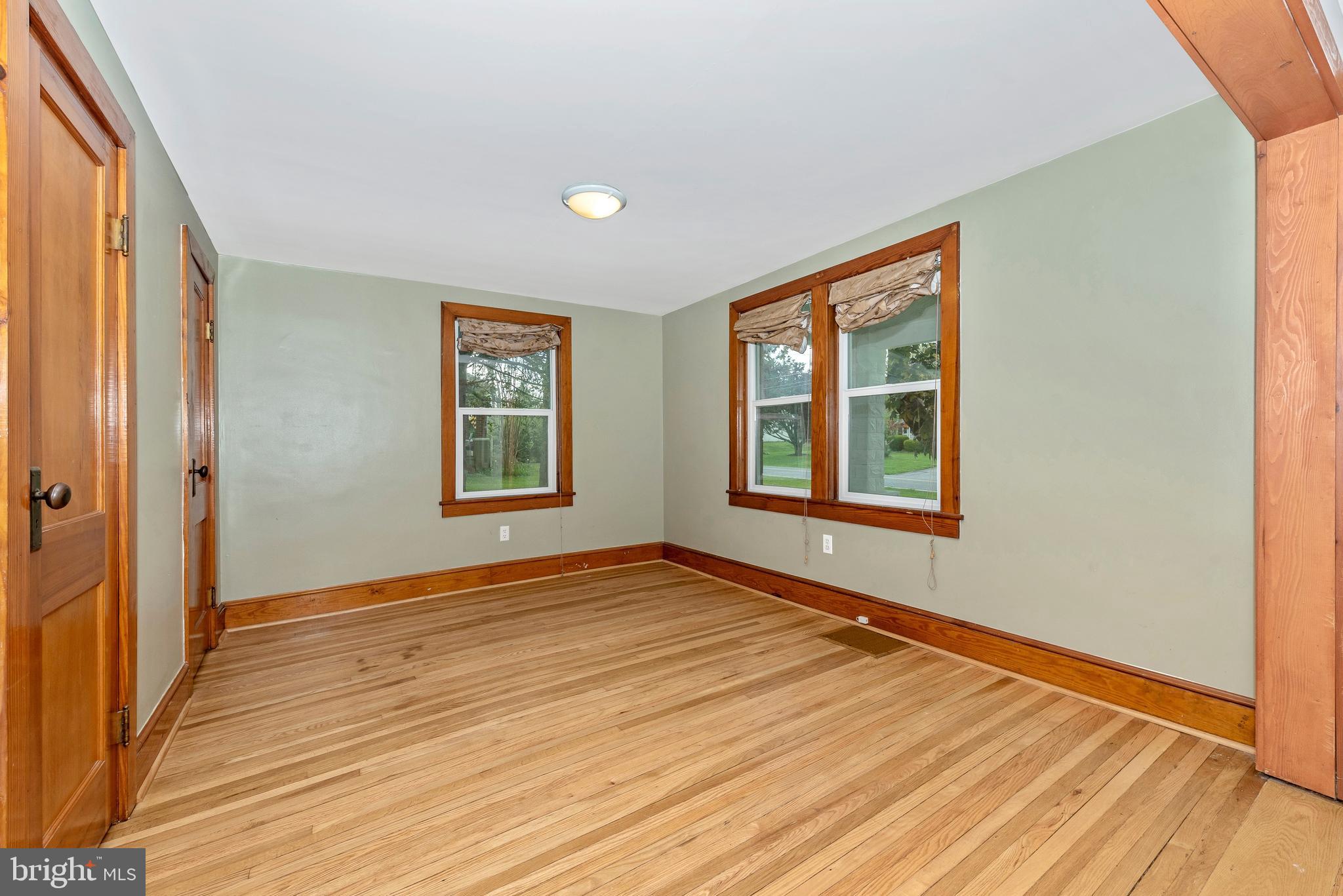 7832 Rocky Springs Road Frederick, MD 21702 - Photo 9 of 41 Spacious dining room.