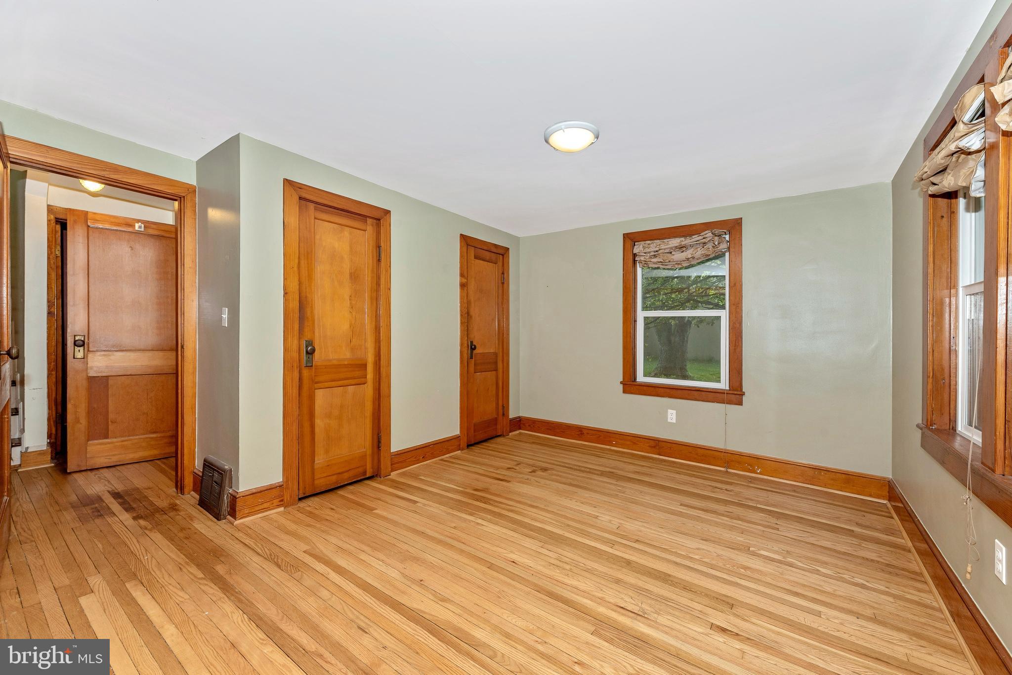 7832 Rocky Springs Road Frederick, MD 21702 - Photo 10 of 41 Spacious dining room.