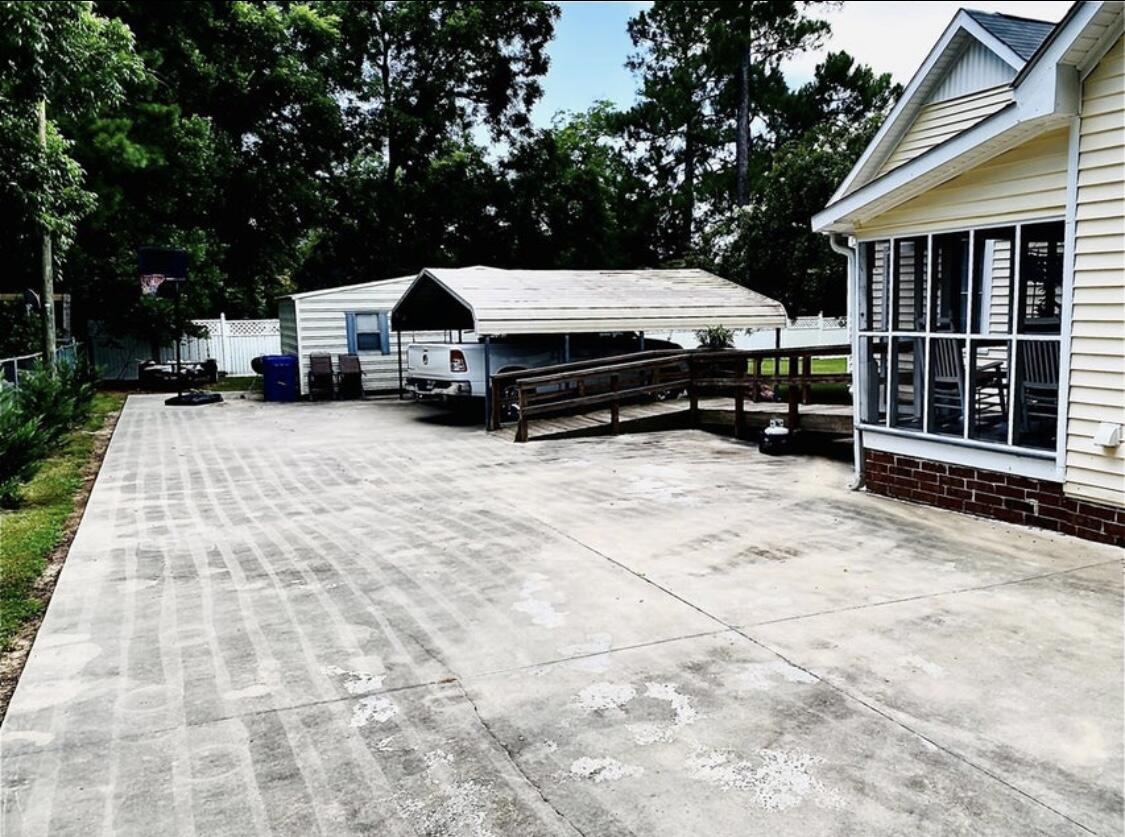 203 Center Street Wrens, GA 30833 - Photo 6 of 16 IMG_7877