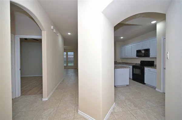 $2,395 | 410 Red Sage Lane, Duncanville, TX 75137