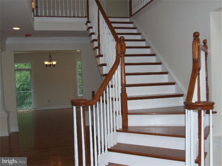 140 North Hillcrest Road Springfield, PA 19064 - Photo 6 of 13 Foyer
