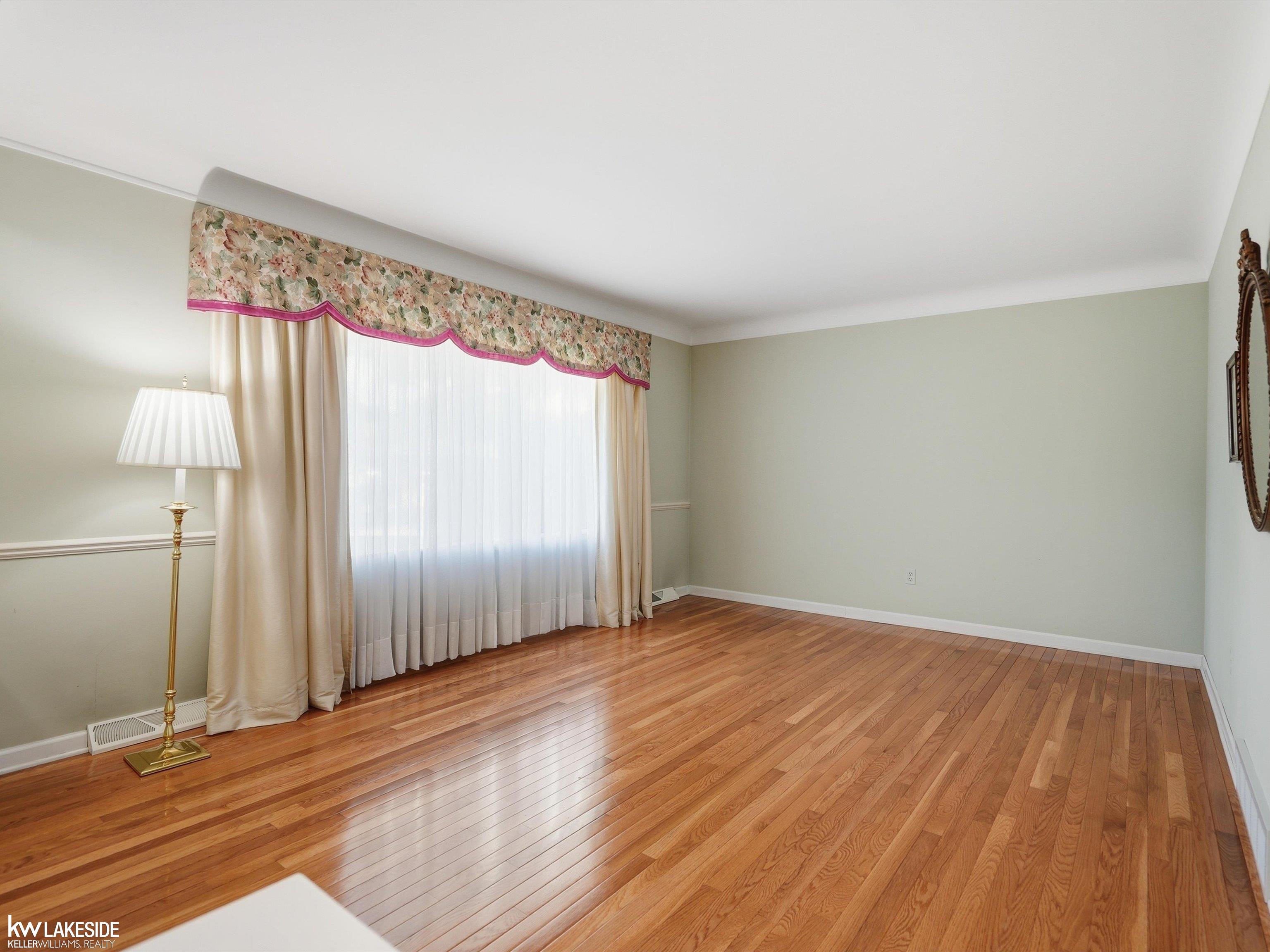 34265 Greentrees Road Sterling Heights, MI 48312 - Photo 9 of 41