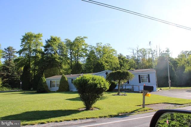 2827 Shippensburg Road Biglerville, PA 17307 - Photo 3 of 6