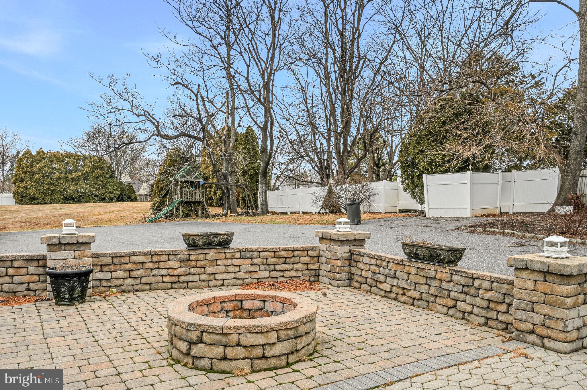 346 Bear Christiana Road Bear, DE 19701 - Photo 31 of 35 a outdoor space with lots of white furniture