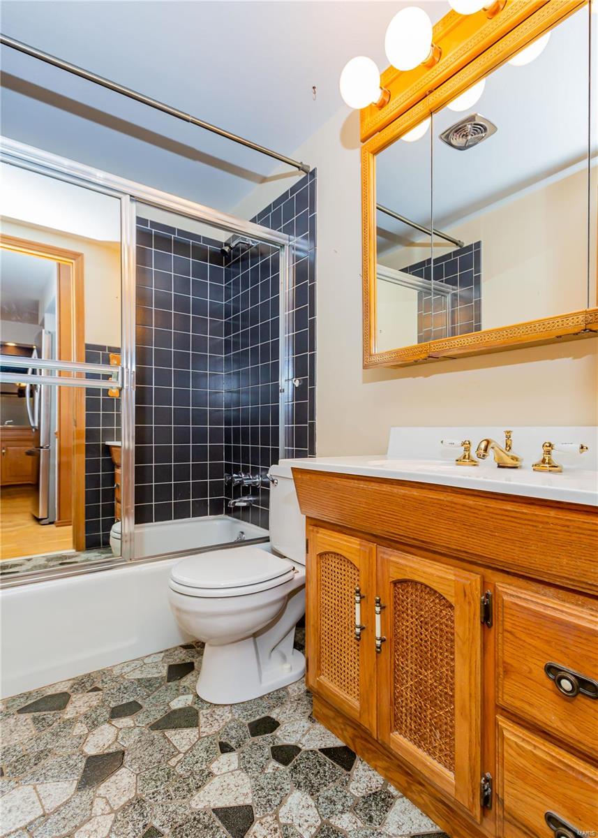 5410 Ringer Road St. Louis, MO 63129 - Photo 14 of 25 Gallery Image 14
