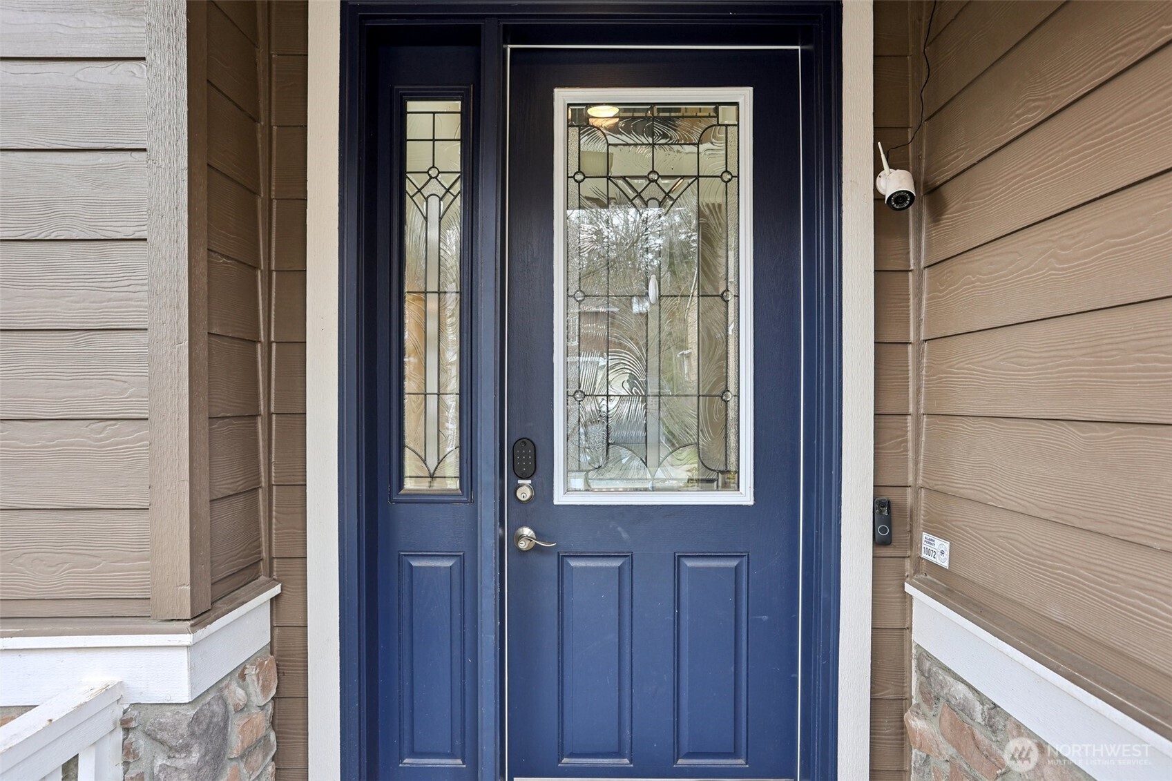 14025 163rd Place Southeast Renton, WA 98059 - Photo 2 of 33 a view of an entryway