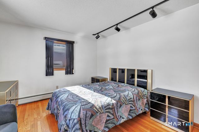 35 Rustown Drive Stratford, CT 06614 - Photo 20 of 33