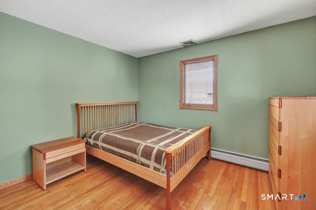 35 Rustown Drive Stratford, CT 06614 - Photo 23 of 33