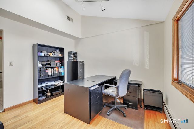 35 Rustown Drive Stratford, CT 06614 - Photo 25 of 33