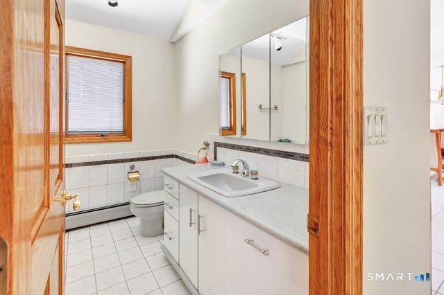 35 Rustown Drive Stratford, CT 06614 - Photo 26 of 33