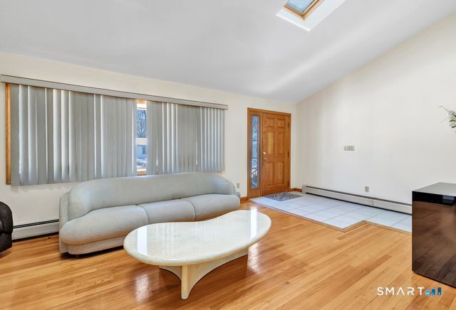 35 Rustown Drive Stratford, CT 06614 - Photo 6 of 33