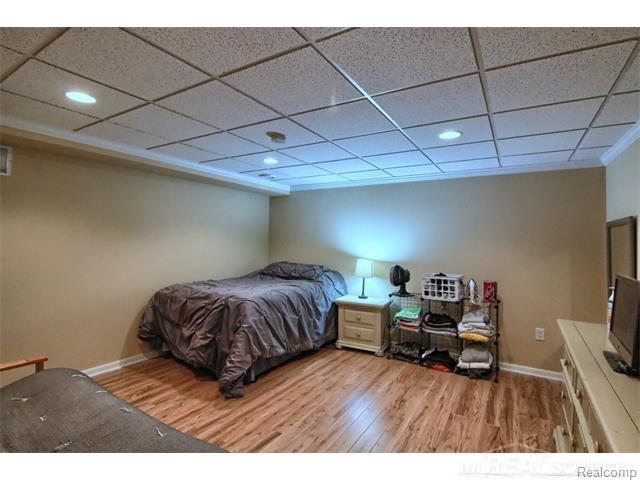 1353 Welland Drive Rochester, MI 48306 - Photo 32 of 35 31267417-31.JPG