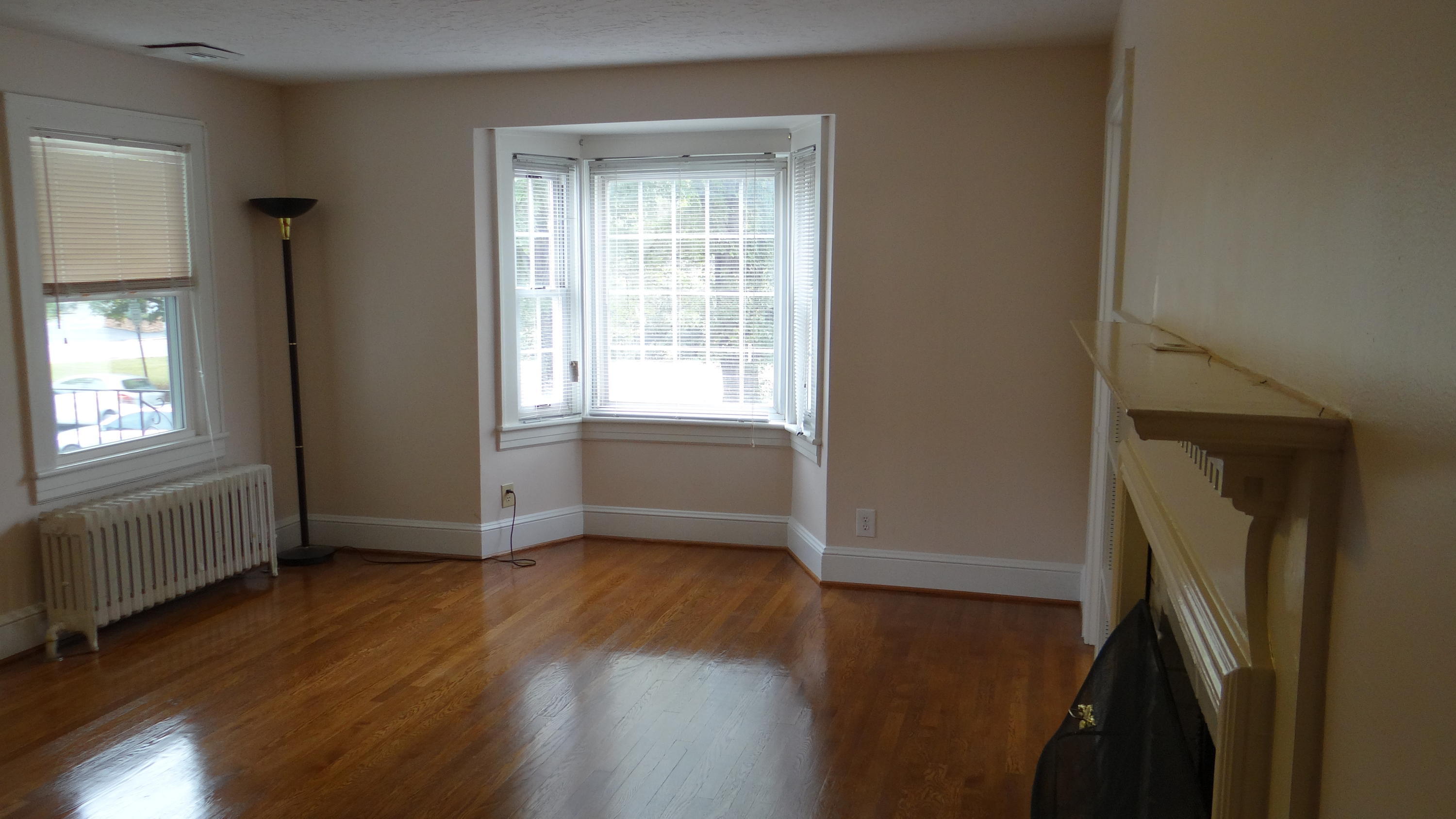 1929 Canterbury Road Southwest Roanoke, VA 24015 - Photo 3 of 25 2