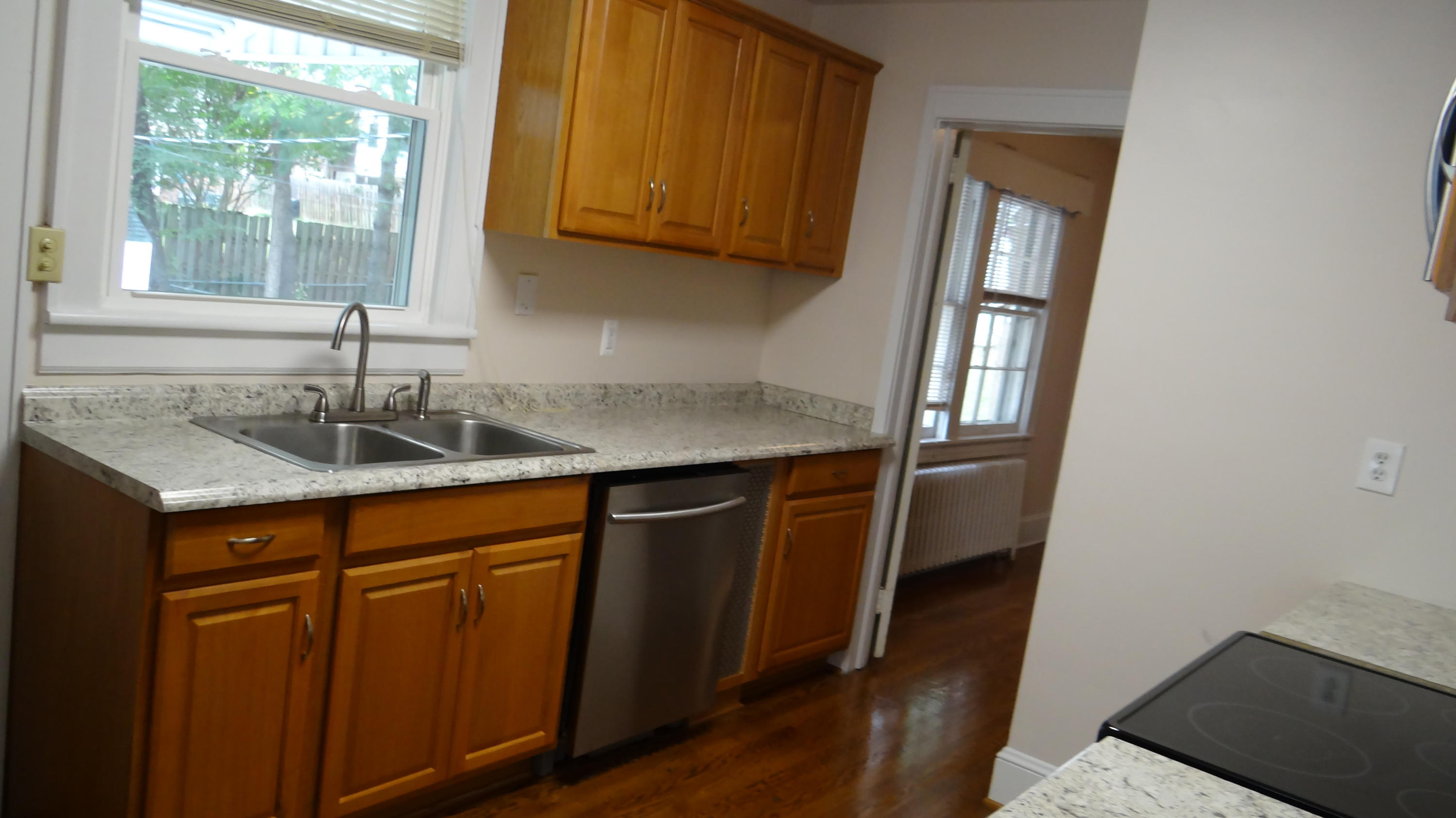 1929 Canterbury Road Southwest Roanoke, VA 24015 - Photo 5 of 25 4
