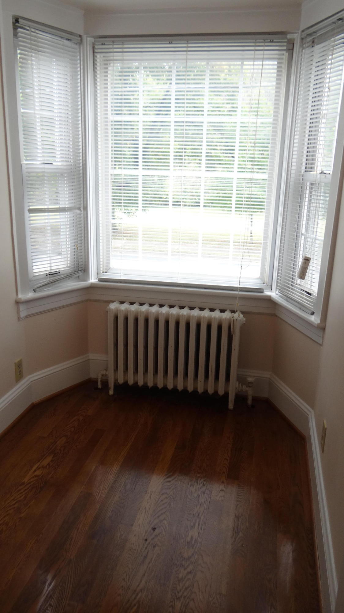 1929 Canterbury Road Southwest Roanoke, VA 24015 - Photo 9 of 25 8