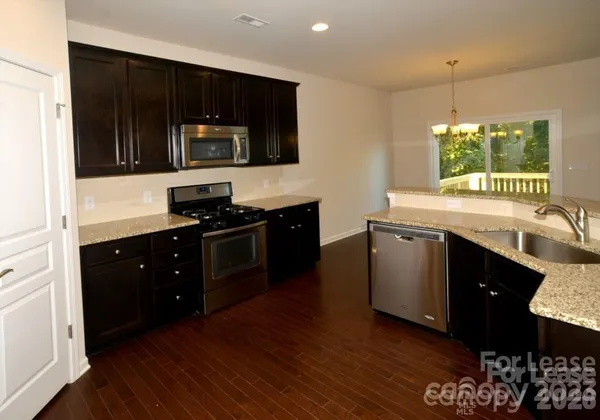 $2,295 | 3441 Park South Station Boulevard, Charlotte, NC 28210