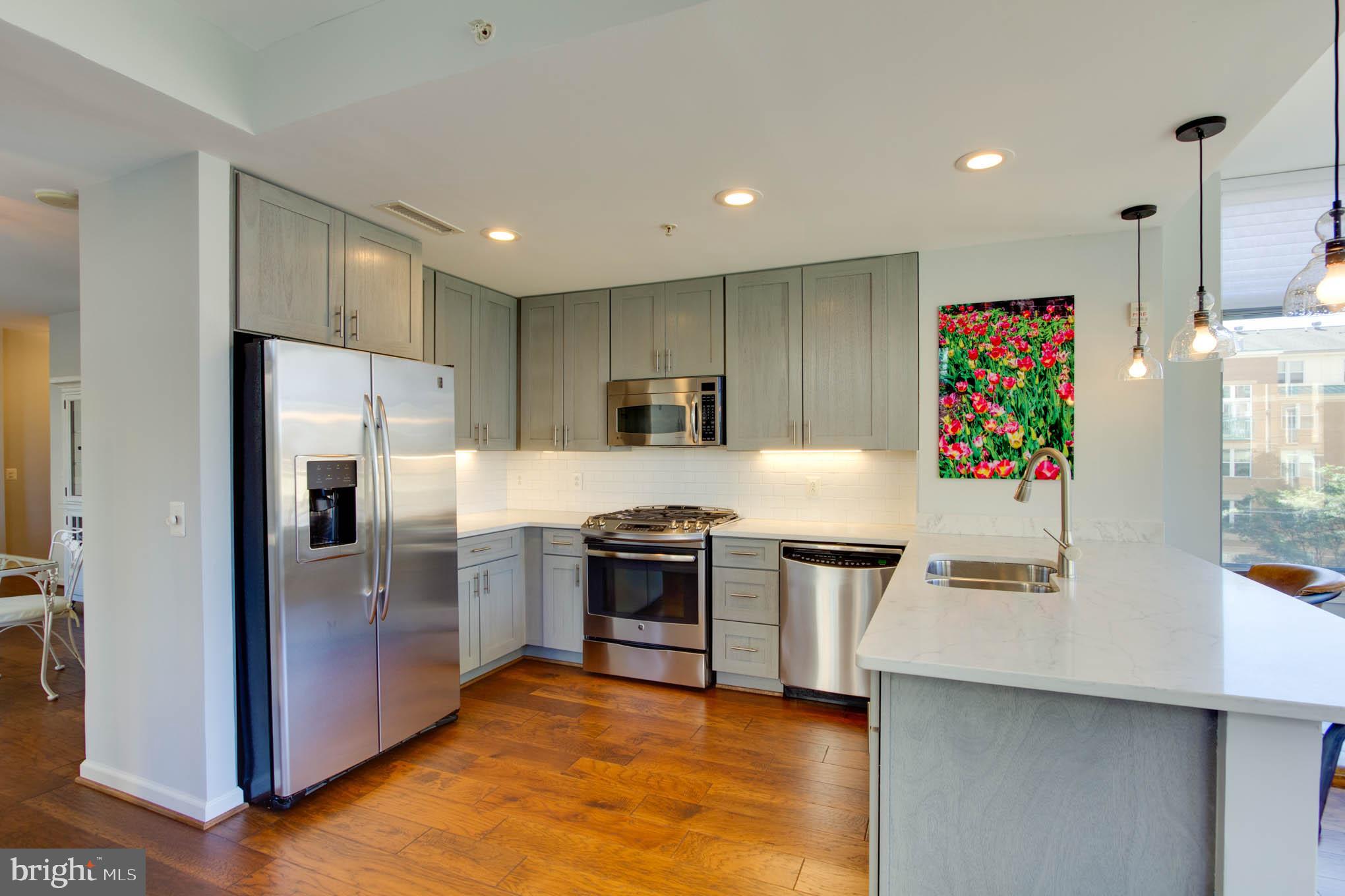 11990 Market Street, Unit 217 Reston, VA 20190 - Photo 20 of 82 Kitchen