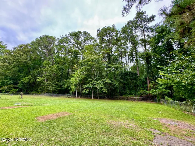 $1,600 | 3802 Brandywine Drive, New Bern, NC 28562