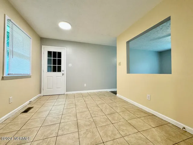 $1,600 | 3802 Brandywine Drive, New Bern, NC 28562