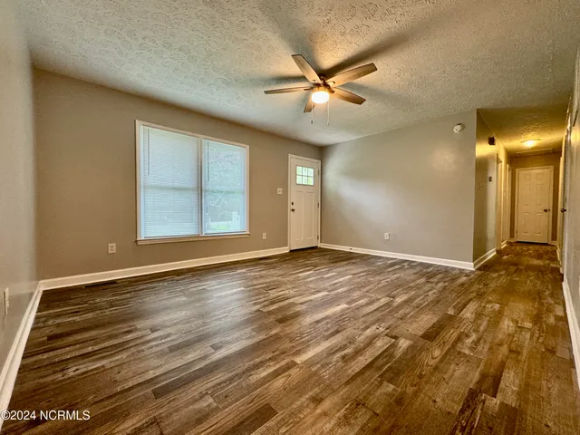 $1,600 | 3802 Brandywine Drive, New Bern, NC 28562