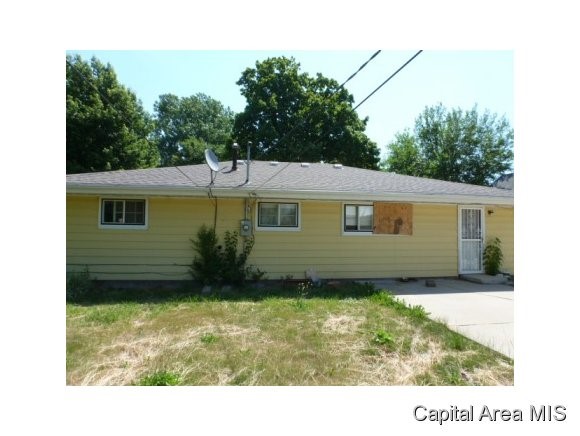 1933 South 19th Street Springfield, IL 62703 - Photo 2 of 3
