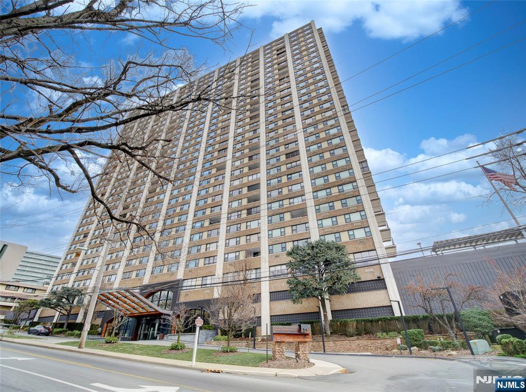 250 Gorge Road, Unit 28A Cliffside Park, NJ 07010 - Photo 34 of 37 a front view of a building