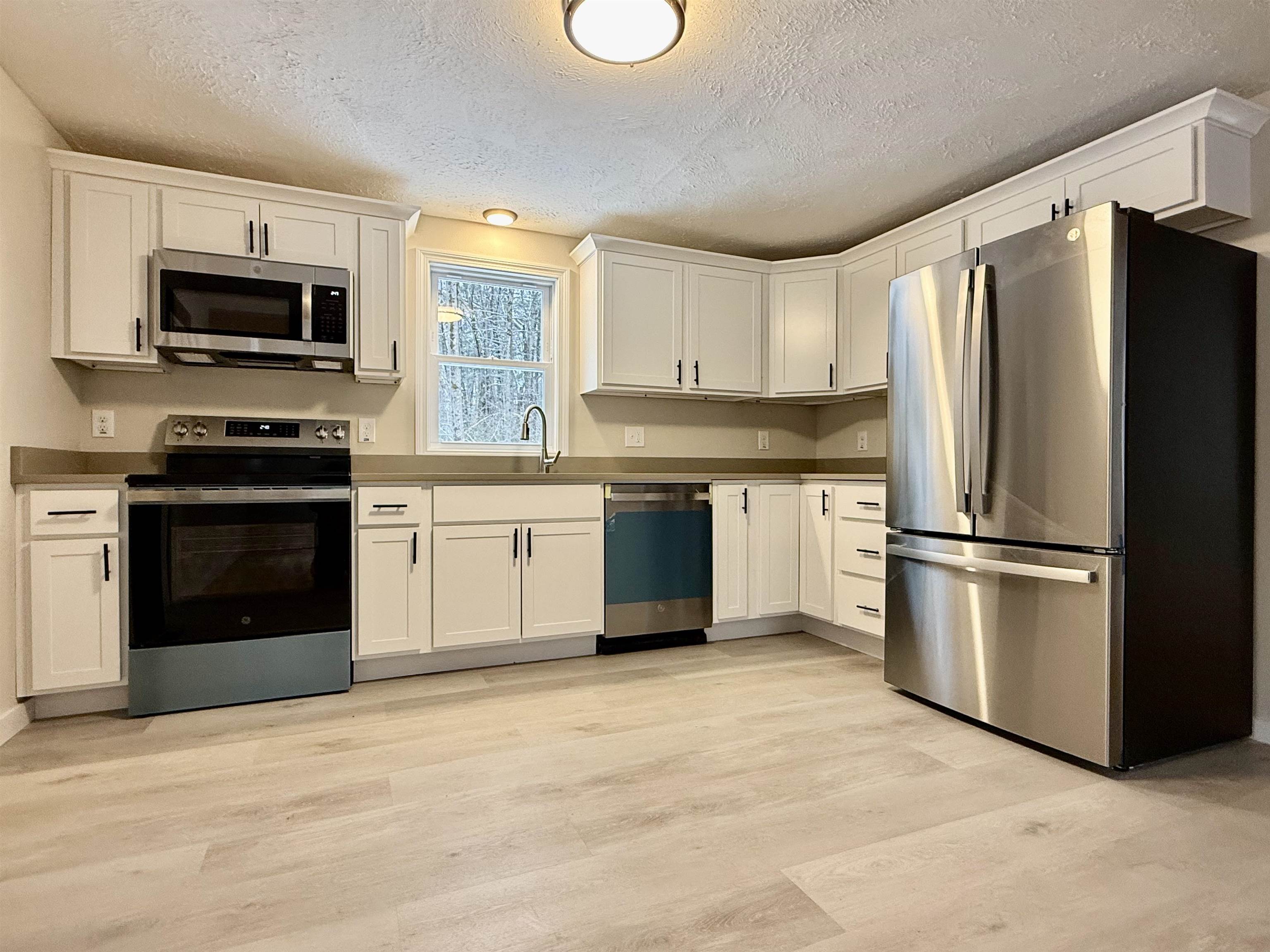 69 Kullgren Road Temple, NH 03084 - Photo 2 of 60