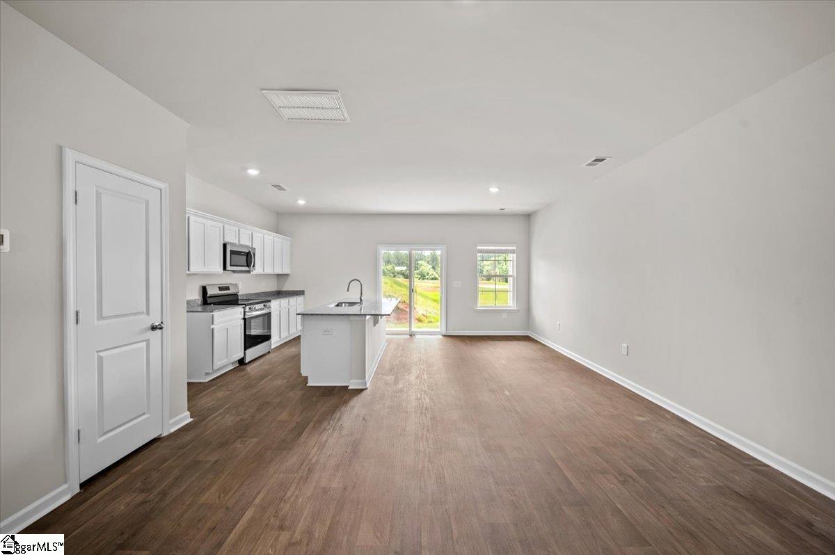 104 Lowland Drive Anderson, SC 29621 - Photo 5 of 21