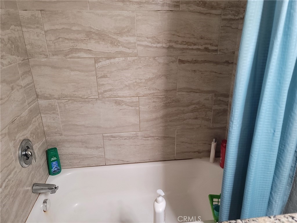 1368 Indian Sage Road Lancaster, CA 93534 - Photo 19 of 43 Full Bath