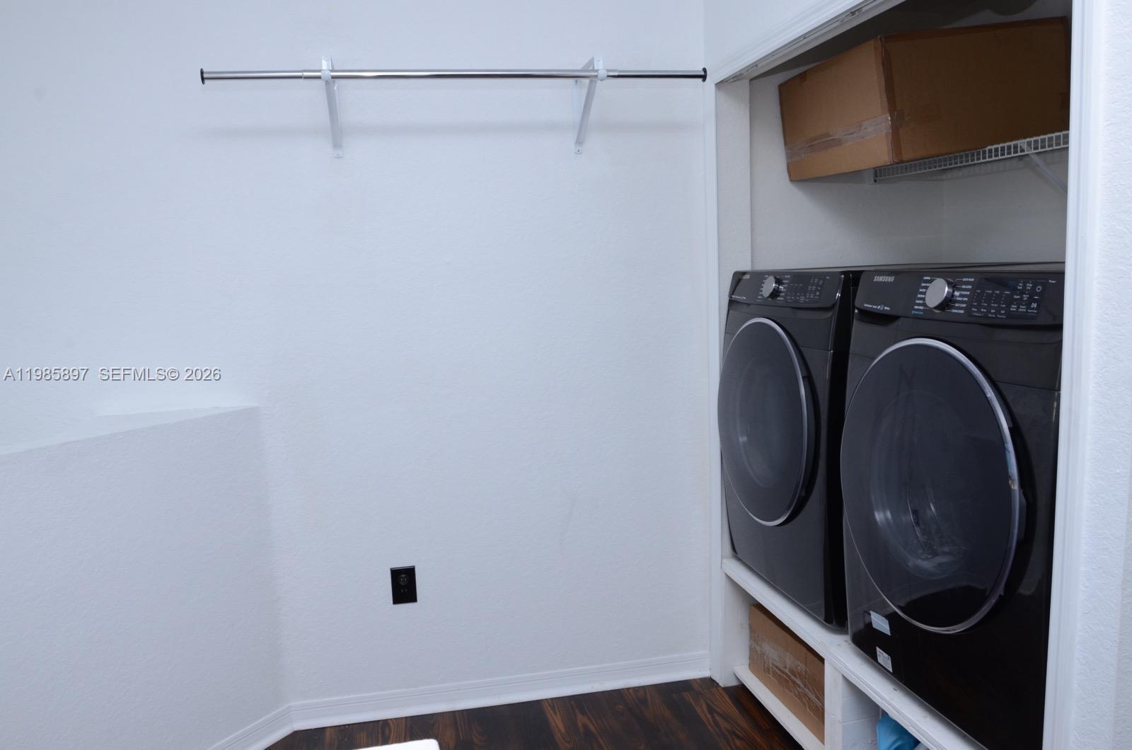 12505 Southwest 124th Court Miami, FL 33186 - Photo 20 of 29 a utility room with dryer and washer