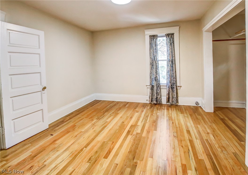 6389 Stumph Road Cleveland, OH 44130 - Photo 12 of 24