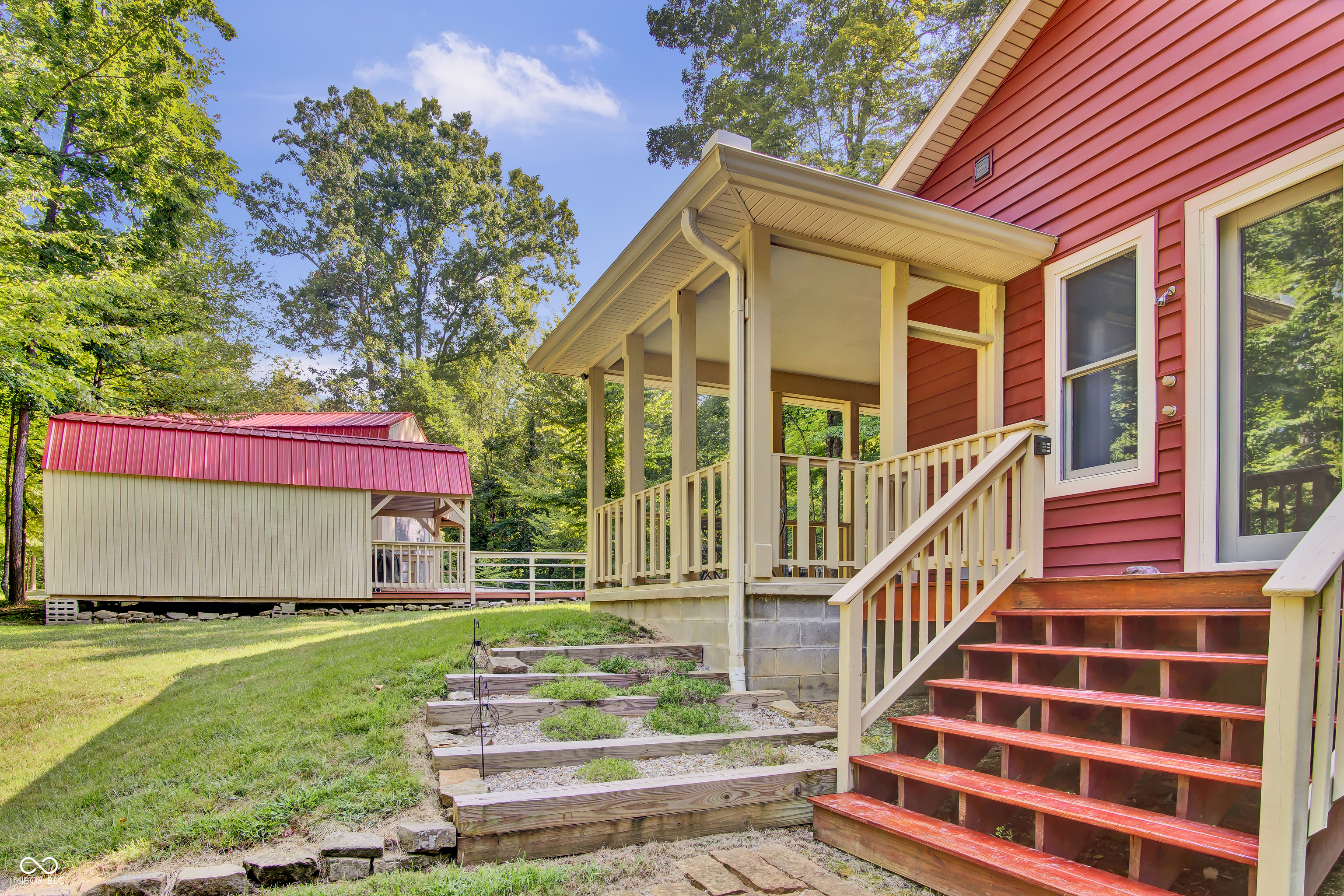 7154 Possum Trot Road Unionville, IN 47468 - Photo 8 of 37 Gallery Image 8